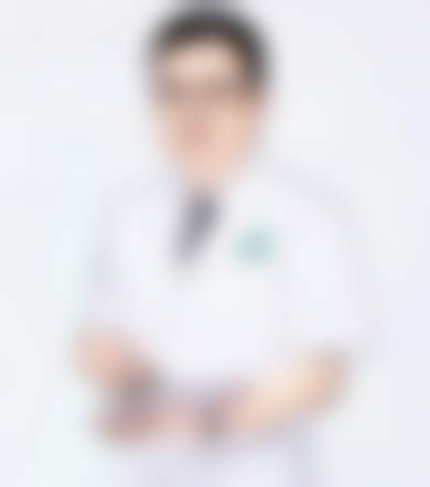 二、深圳美莱口腔门诊部医生团队，打造专精诊疗服务