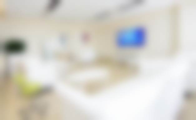 深圳美莱口腔门诊部[种植牙]4000元/颗 汇聚原市人民医院种植专家，可开展即刻、半口全口及各类疑难种植修复