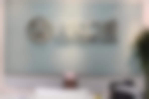 二、武汉良依口腔万达广场店医生团队，打造专精诊疗服务