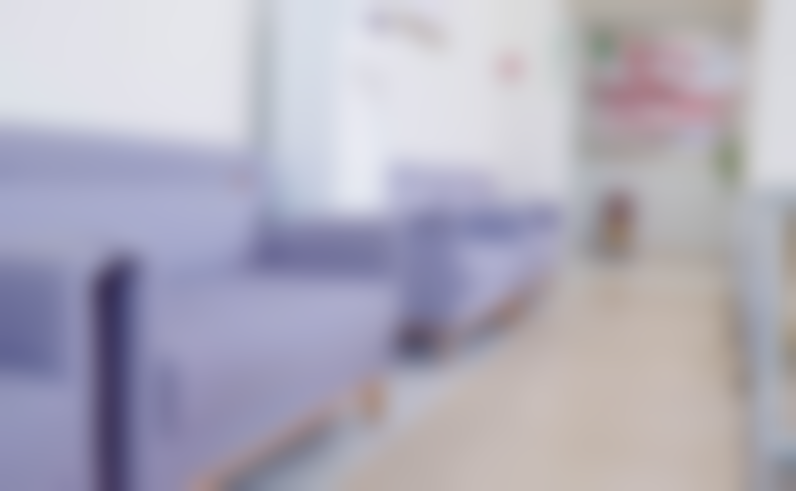 深圳美莱口腔门诊部[疑难口腔种植、全口无牙颌种植]9800元/颗 原深圳市人民医院种植专家领衔，数字化导板+即刻种植，微创舒适更精准可靠