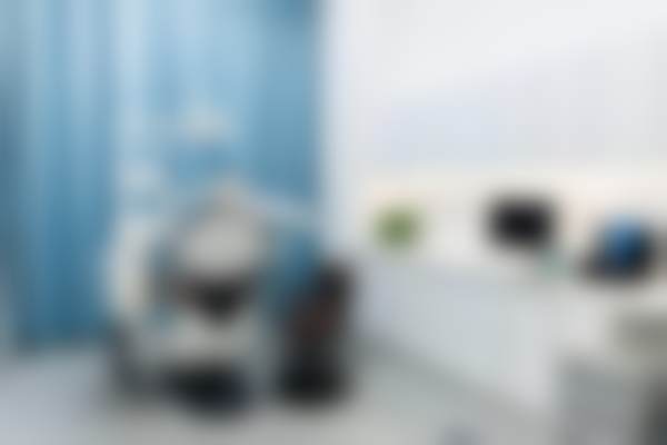 六、成都高新吉瑞曼斯特口腔门诊部荣誉资质与患者口碑,见证品牌实力