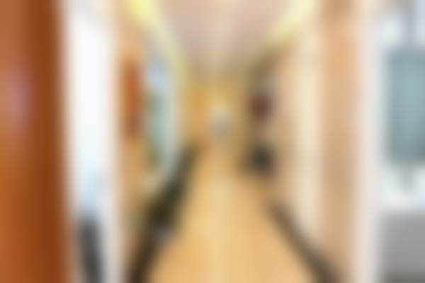 二、南昌摩尔口腔医院(红谷滩分院)医生团队,打造专精诊疗服务