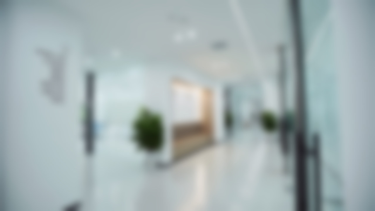 成都团圆口腔医院（高新院区）[种植牙]4500元/颗 可开展穿颧穿翼等高难度种植，AI数字化即速戴，消毒严医生团队经验丰富