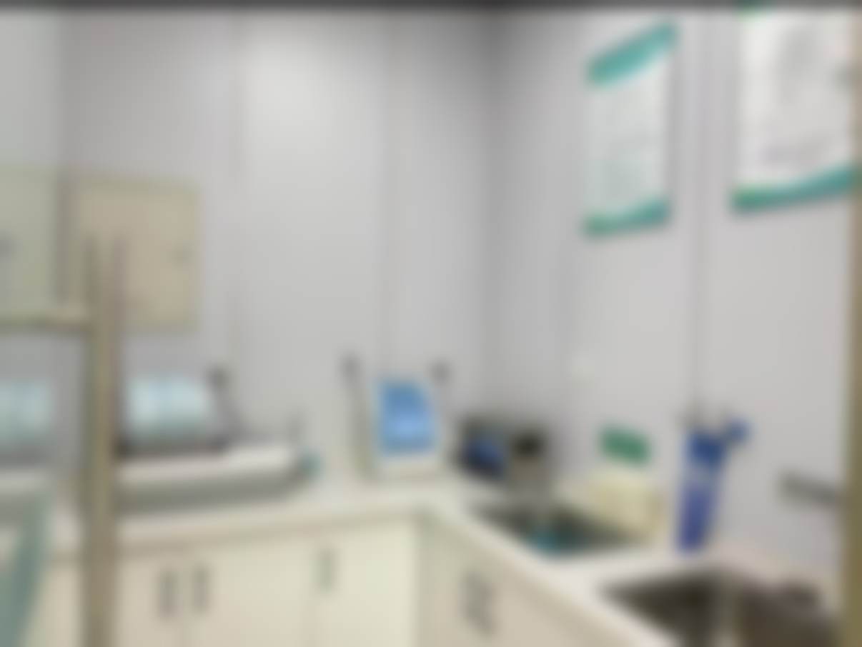 石家庄齿度医院管理有限公司裕华口腔诊所[微创种植]2580元/颗 由拥有15年临床经验的种植医师主诊，主打微创、即刻种植，诊疗高效更舒适