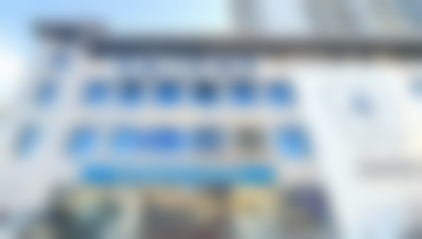 西安双宝口腔医院[金属自锁托槽矫正]11000元，汇聚资深矫正医师团队，可处理各类骨性龅牙、牙齿不齐等多种复杂矫治需求