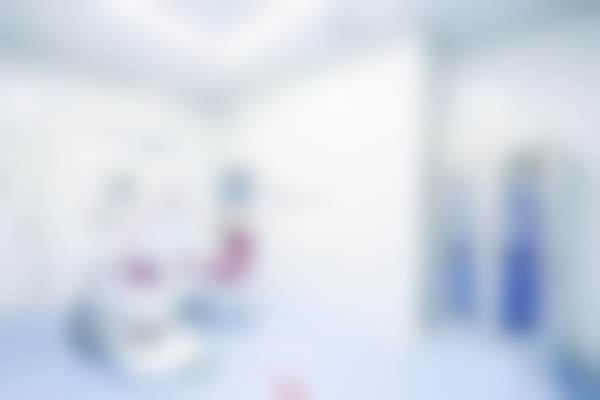 西安双宝口腔医院[牙齿矫正]11000元 续东升医生亲诊，涵盖金属自锁、隐适美等品牌，可精准排齐牙齿改善咬合问题