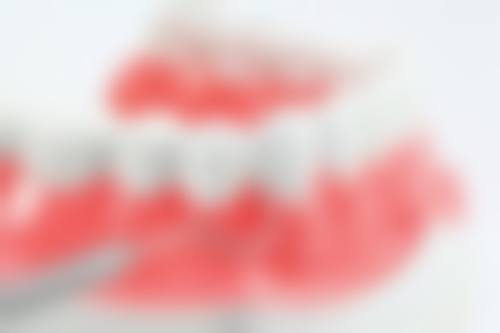 二、南京德康口腔医生团队，打造专精诊疗服务