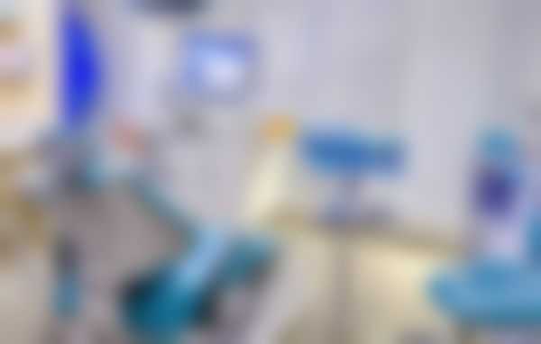 五、福建医 科 大学附属口腔医院舒适就医环境，打造人性化诊疗体验