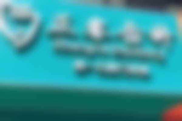 二、上海嘉一口腔门诊部医生团队，打造专精诊疗服务