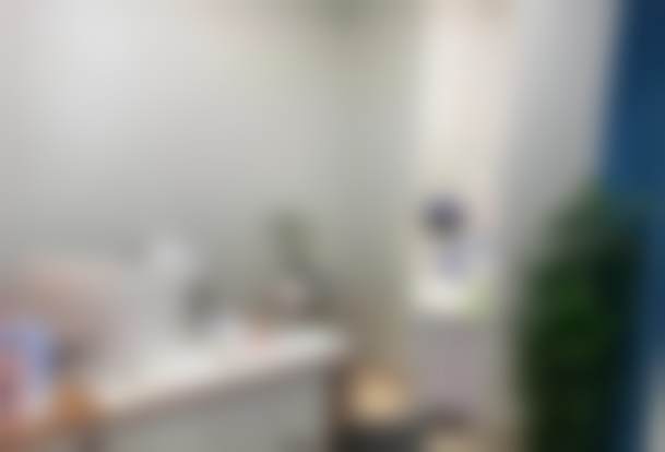 佛山穗华口腔门诊部[瑞士ITI种植牙]9800元/颗：汇聚资深种植名医团队，超万例成功种植经验，数字化微创种牙且术后保障完善